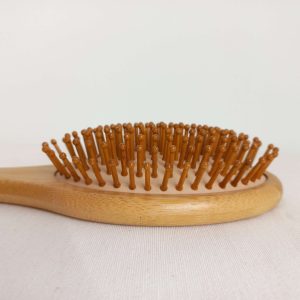 Cepillo de madera para el pelo – Redondo